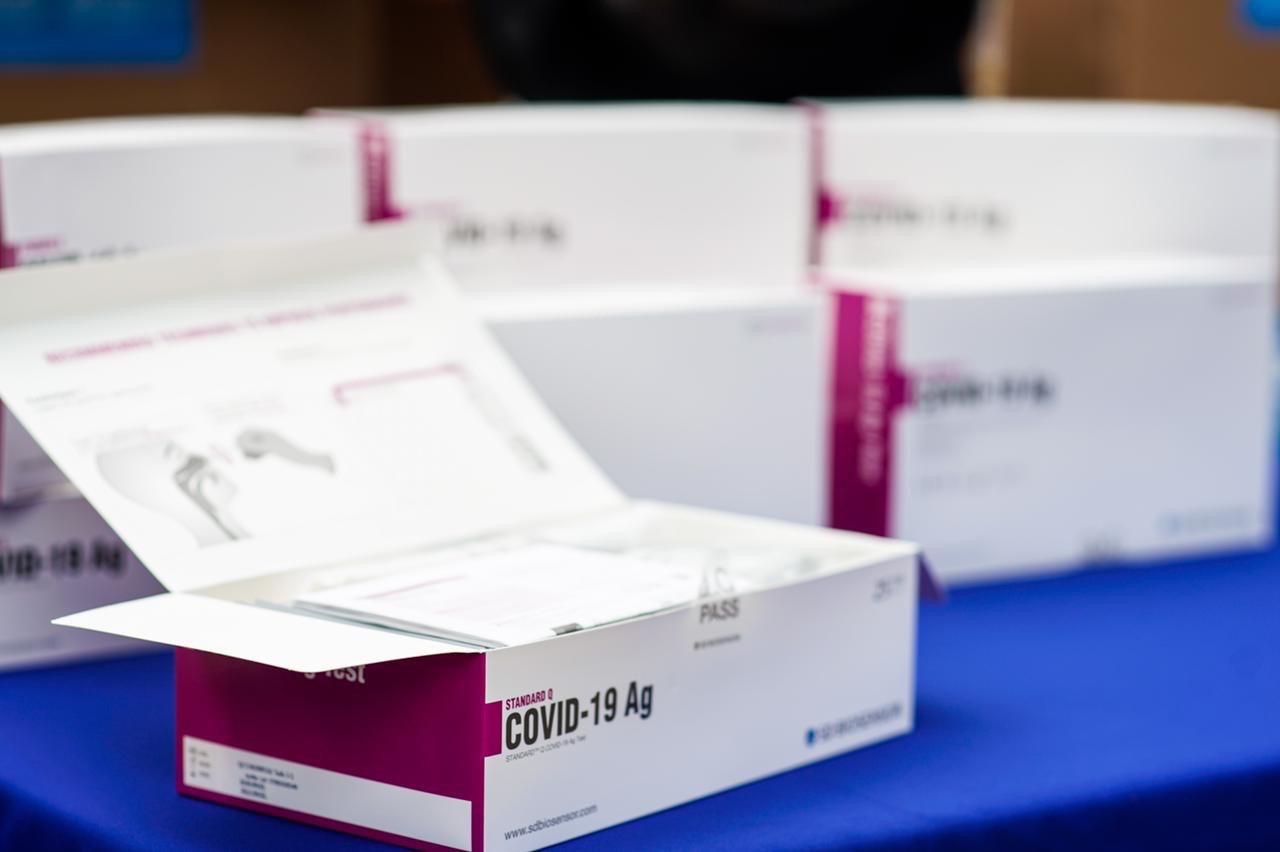 Gobierno recibe donación de insumos médicos para fortalecer estrategia de inmunización al COVID19 gobierno-recibe-donacion-de-insumos-medicos-para-fortalecer-estrategia-de-inmunizacion-al-covid19